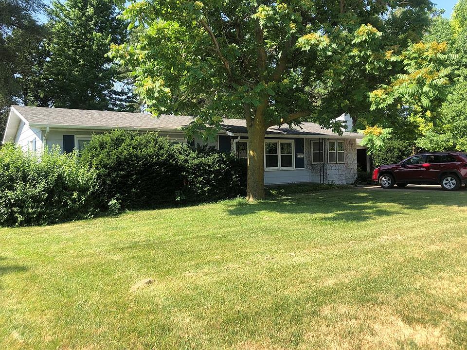 1st image of 526 E 2nd Ave