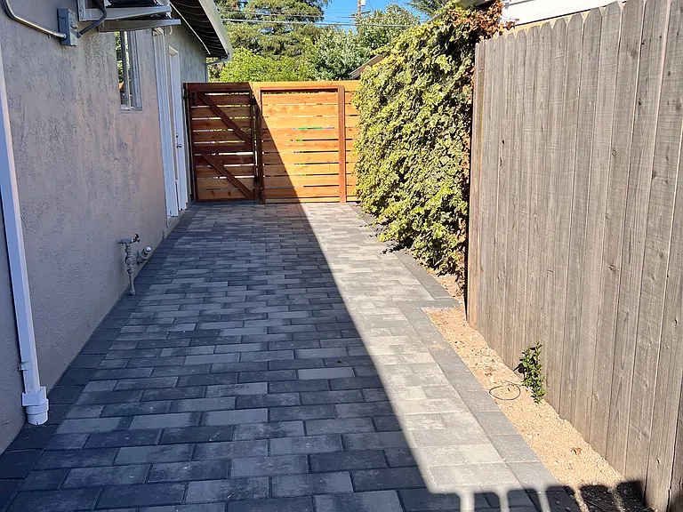 1109 Willow Ave — Photo 14