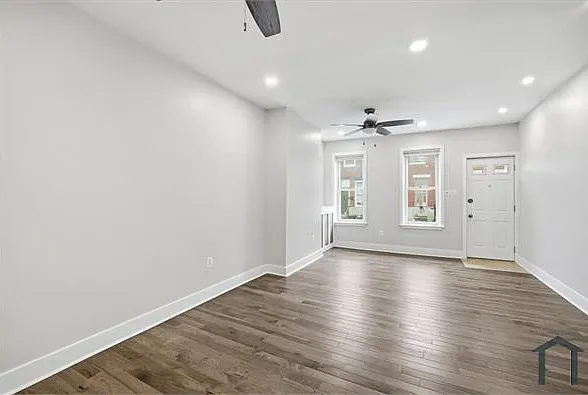 3060 Martha St — Photo 9