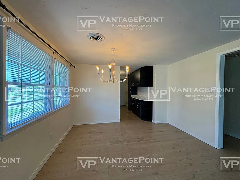1450 Cook St — Photo 8