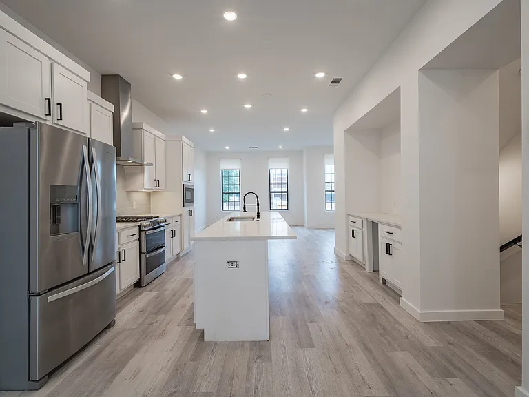 4808 San Jacinto St #203 — Photo 5