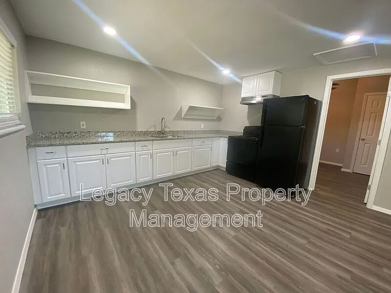 1113 S Walnut St #A — Photo 2