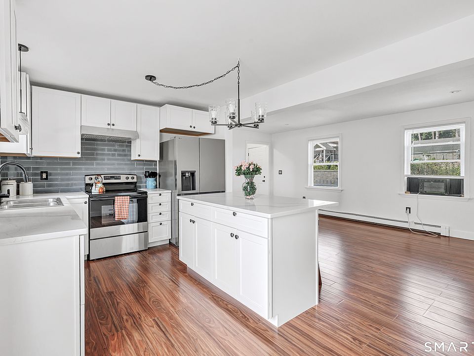 1st image of 115 Beechwood Avenue