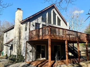 72 Estates Dr, Lake Harmony, PA 18624