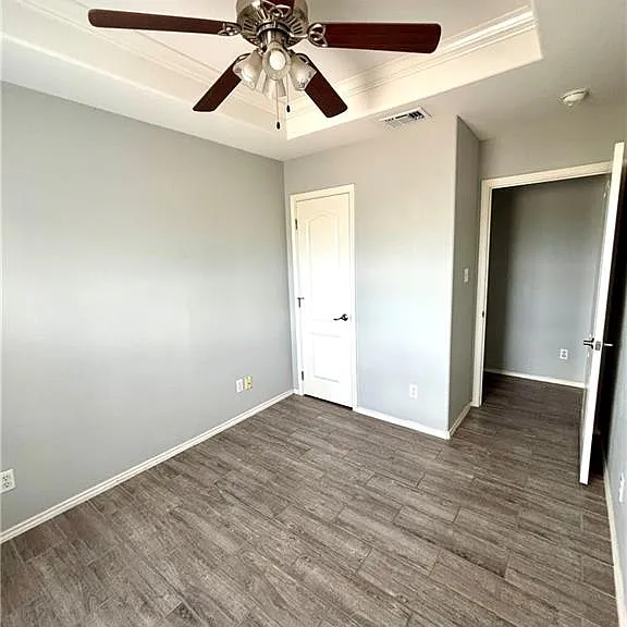 103 S 48th Ln #3 — Photo 12