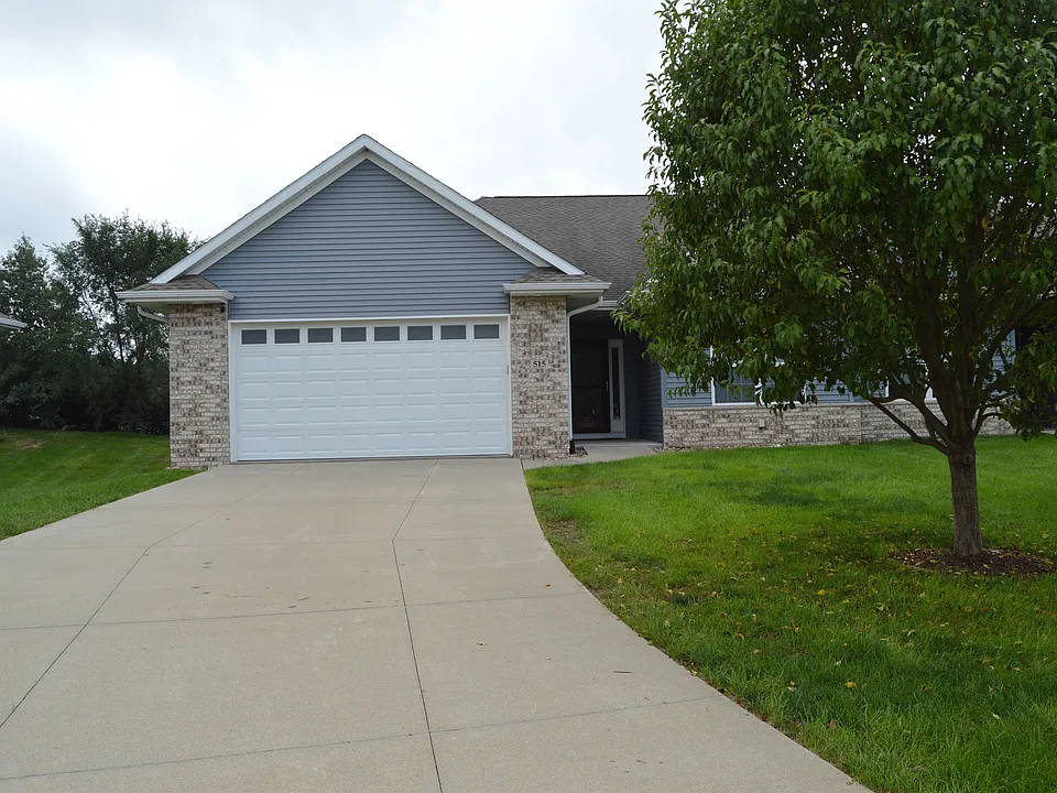 515 Majestic Oak Ct