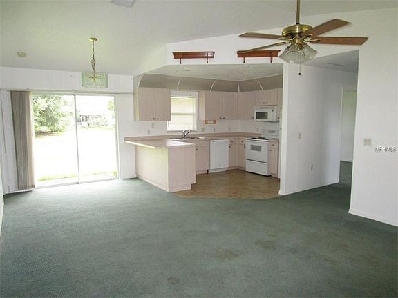 3rd image of 3481 Zoratoa Ave