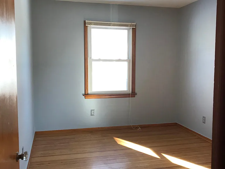 2333 Dunham St — Photo 7