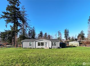 371 Mayer St, Coupeville, WA 98239