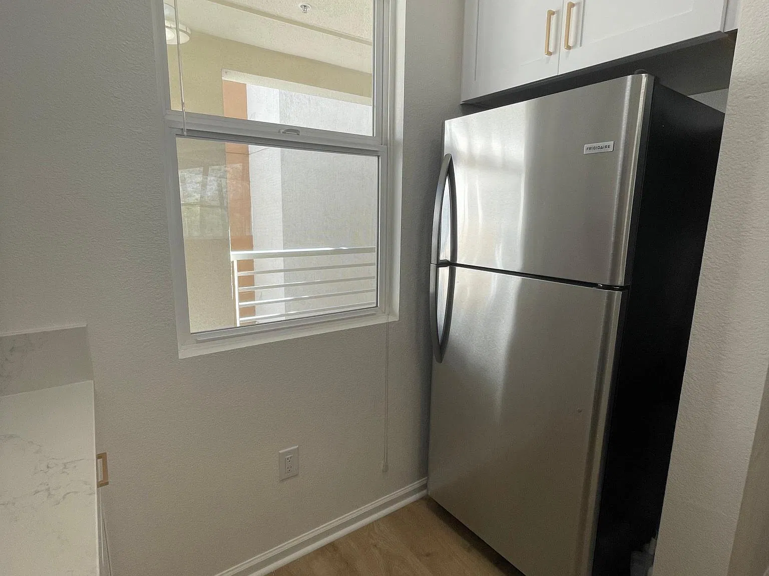 2 bed, 1063 sqft, $4,400 — Photo 3