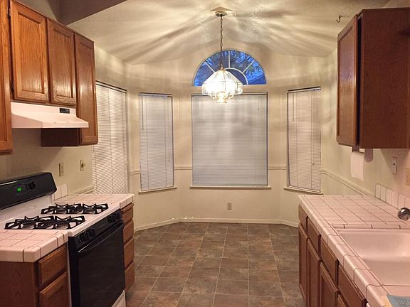 3rd image of 4004 Tawny Meadow Way