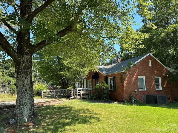 2300 Bancroft St, Charlotte, NC 28206