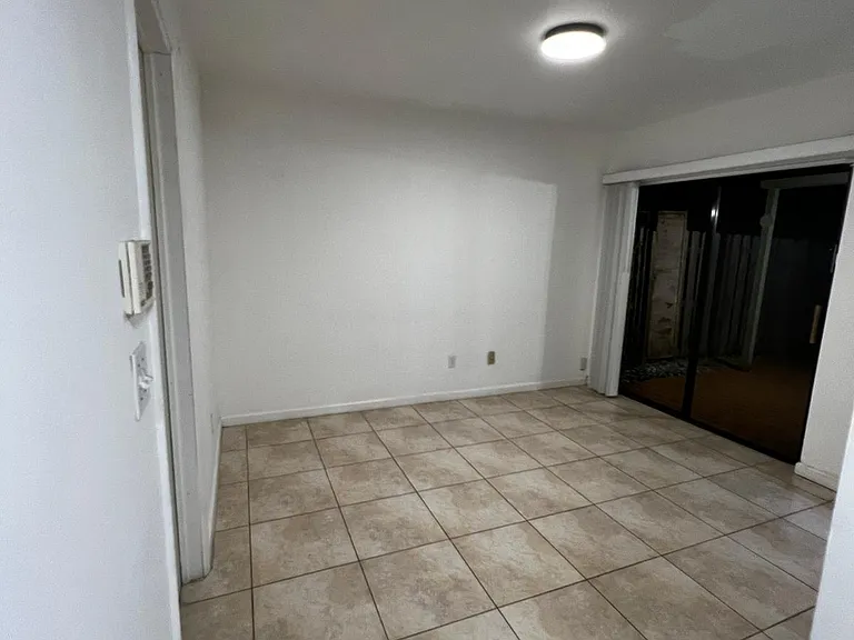 9645 SW 148th Pl — Photo 9