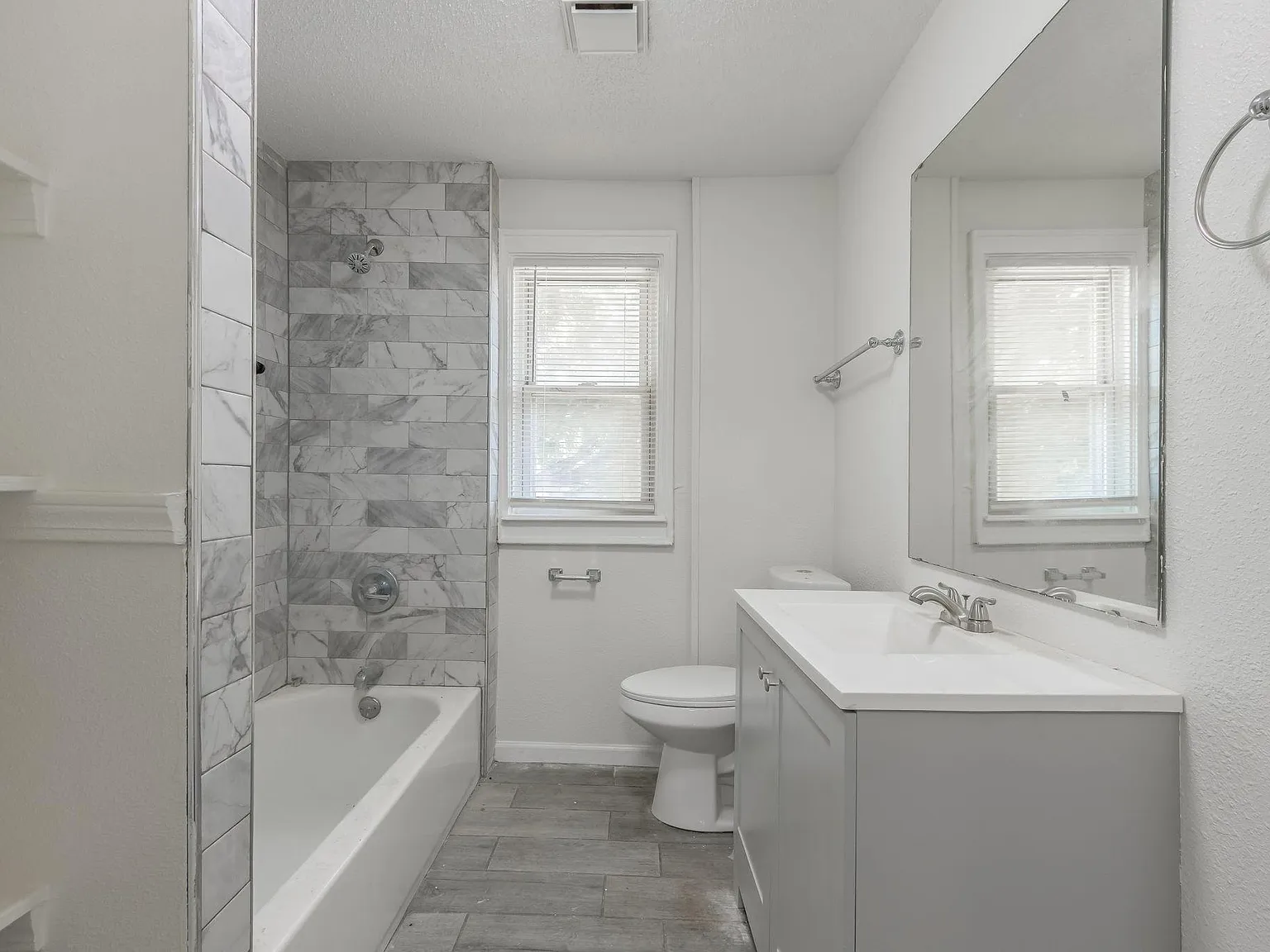 4 bed, 3.5 bath, 3410 sqft, $663 — Photo 4