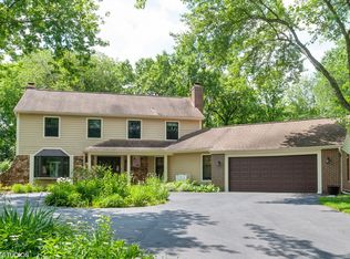 9 Coventry Ln, Lincolnshire, IL