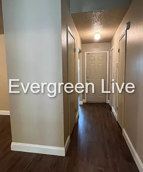 202 Barrow Ct — Photo 9