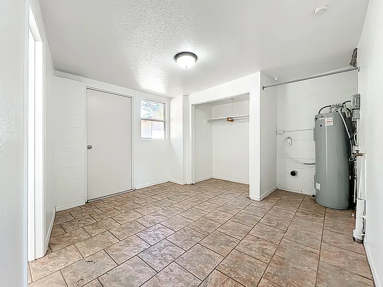 301 E Atwater Ave — Photo 15