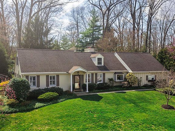 2nd image of 650 Timber Ln