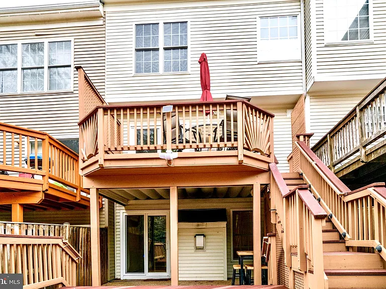 7372 Ardglass Dr — Photo 40