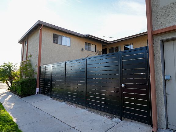 2nd image of 4500 Lakewood Blvd #8