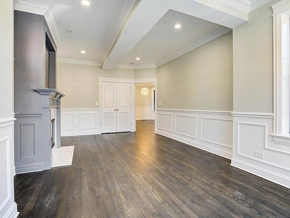 3rd image of 3315 W Cullom Ave #1