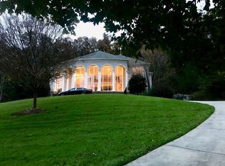 1544 Mountain Shadow Trl, Stone Mountain, GA 30087