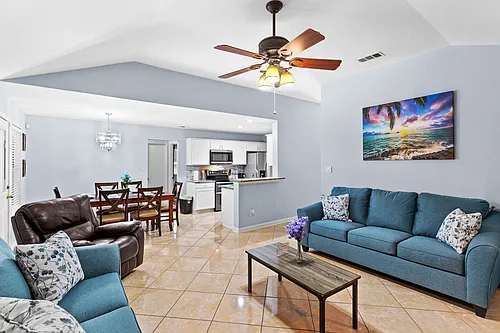 633 Delphinium Dr Photo 1