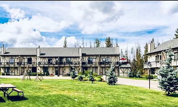 Front view in summer