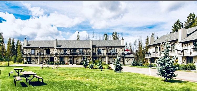 Front view in summer