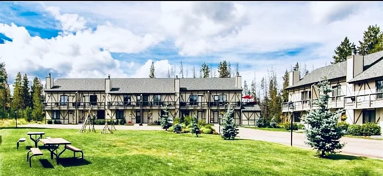 Front view in summer