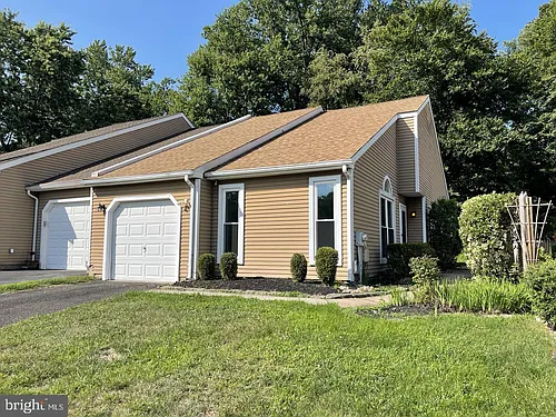 294 Woods Edge Pl Photo 1