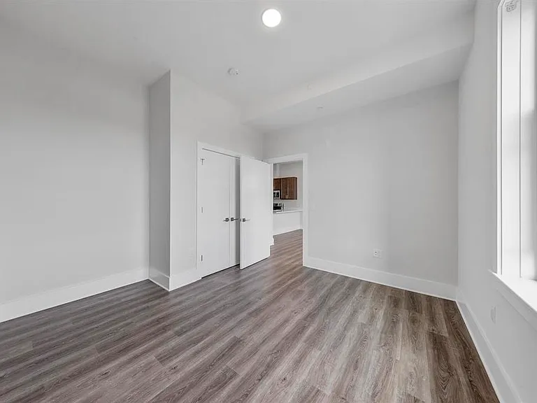 660 Grand St #408 — Photo 10