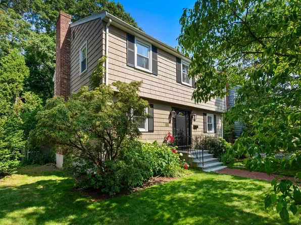 251 Sylvia St, Arlington, MA 02476