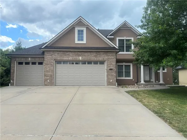 2108 Prairie Creek Dr, Kearney, MO 64060