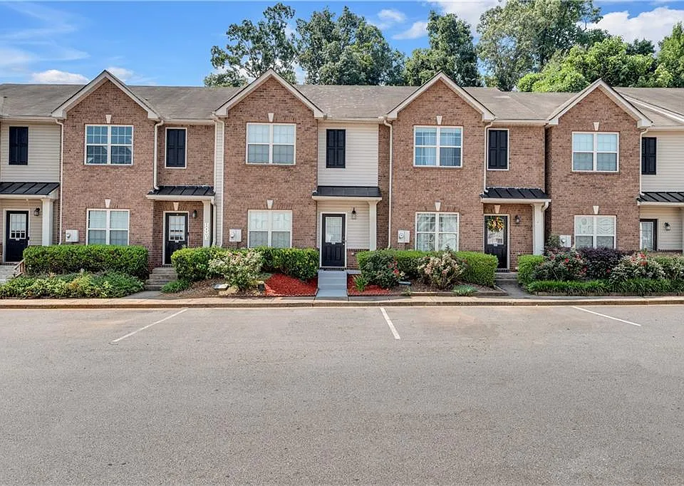 2827 Creek Bottom Ct