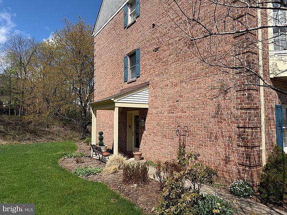 2nd image of 12 Ballybunion Ct