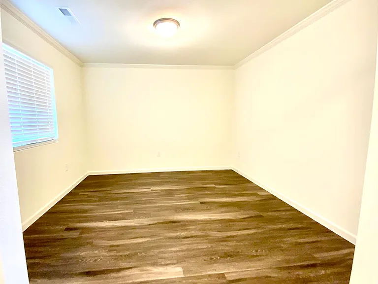 3912 Bissett Way — Photo 6