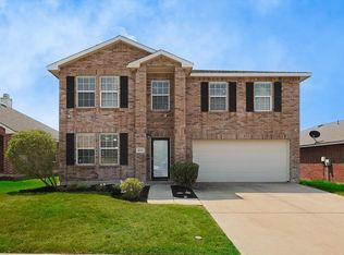 1828 Thorntree Ln, Justin, TX 76247