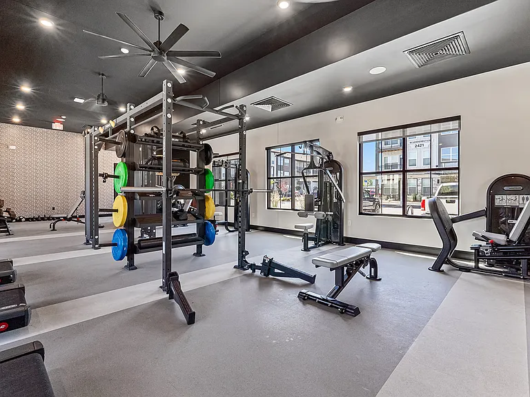 The Logan Luxury Apartments — Photo 41