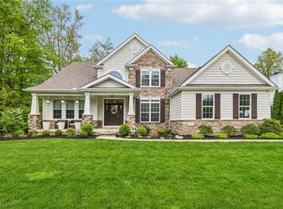 513 Legends Row, Avon Lake, OH 44012