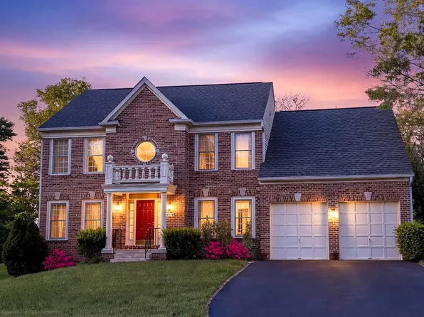 13619 Weinstein Ct, Centreville, VA 20120