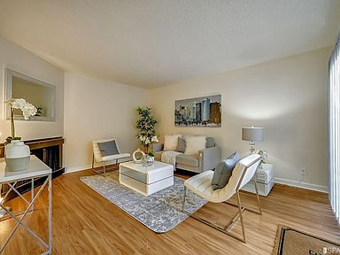 365 Half Moon Ln APT 7, Daly City, CA 94015 | Zillow