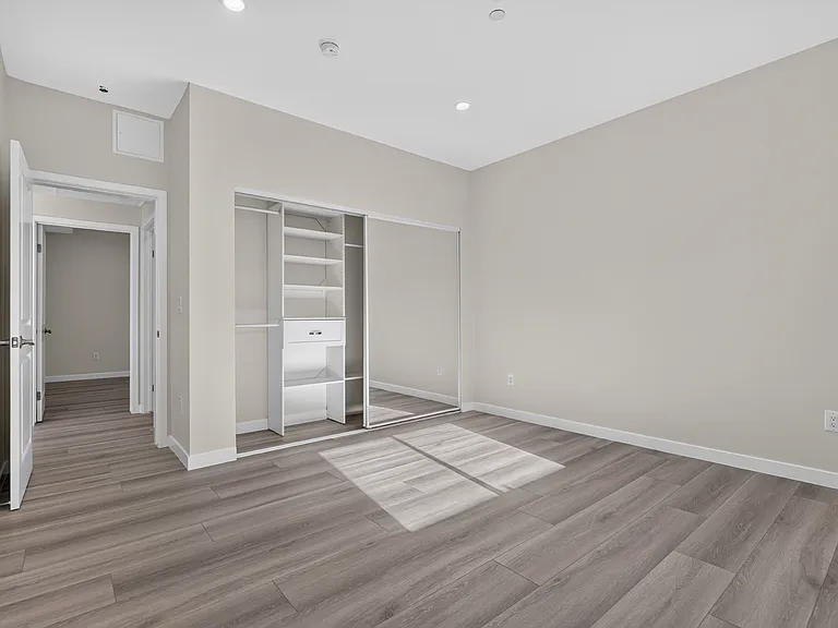 1809 N Avon St #101 — Photo 10