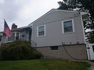 10 New Haven St, West Roxbury, MA 02132