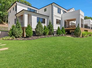 (Undisclosed Address), East Hampton, NY 11937
