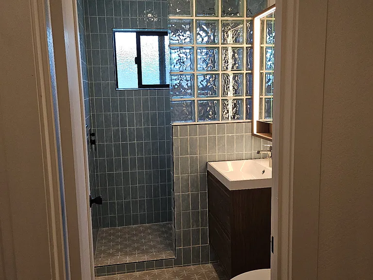 4431 Del Rio Rd #4 — Photo 5