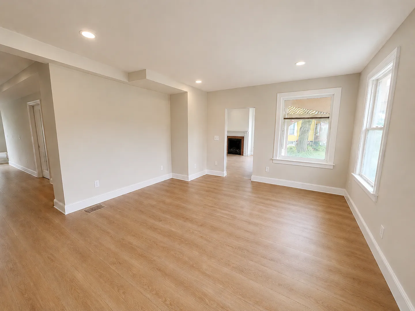 166 N Main St — Photo 2