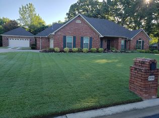1930 Springwood Dr, Conway, AR 72034