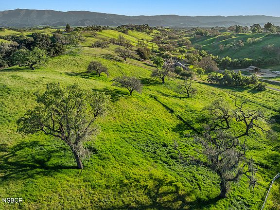4th image of 3160 Long Canyon Rd