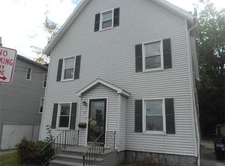 12 Kneen St, Shelton, CT 06484